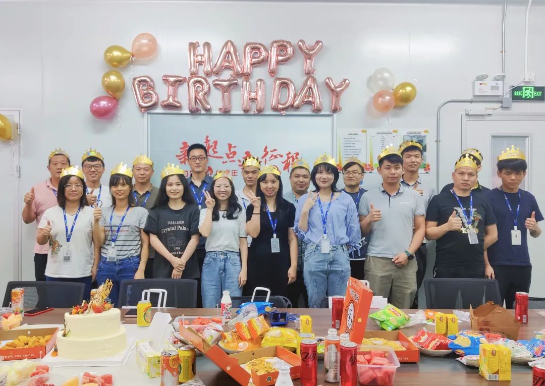 第二季度員工生日會(huì)｜成長(zhǎng)不期而遇，生日如約而至！